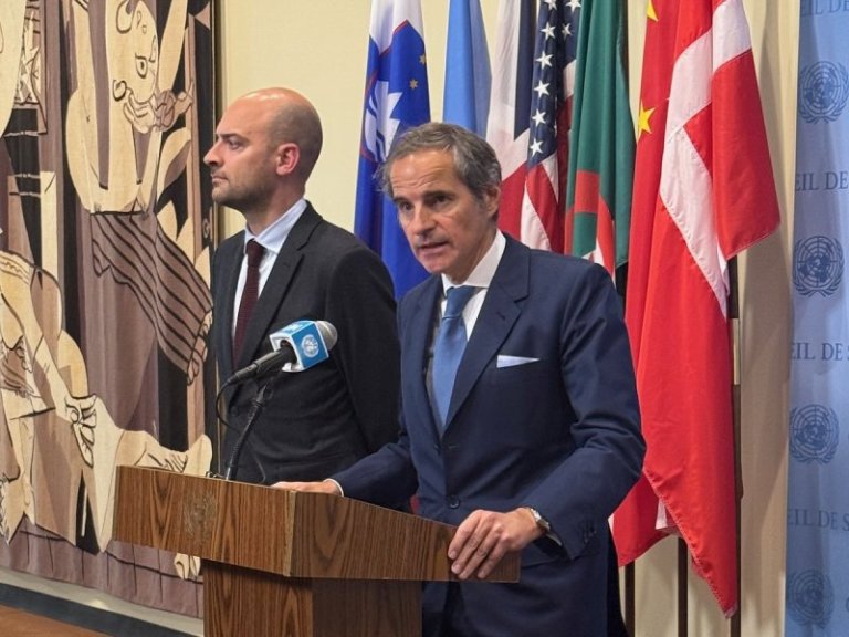 Wat voor spel spelen Duitsland, Frankrijk en Groot-Brittannië bij de VN en de IAEA?